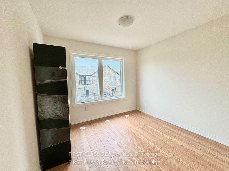6 Sissons Way photo 4