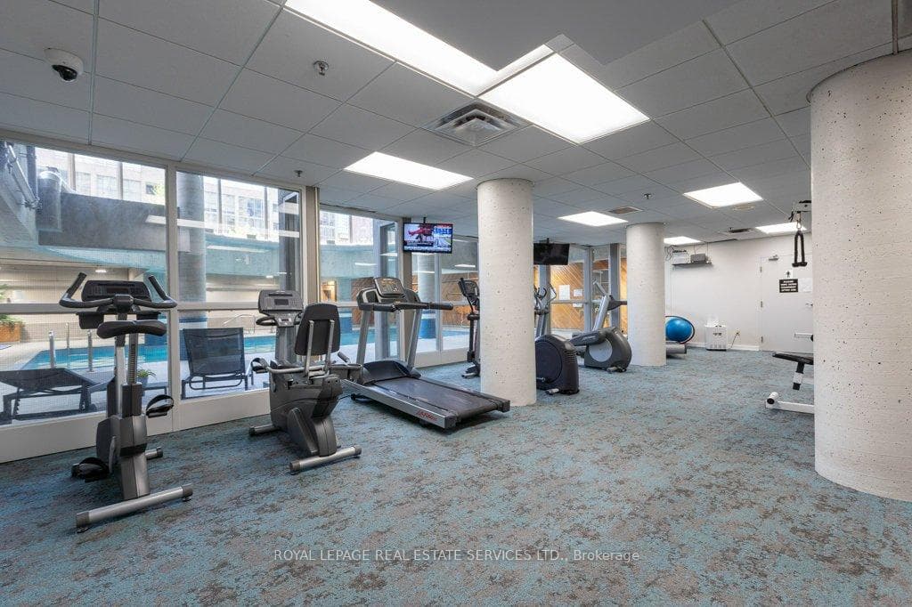 15 Maitland Place Unit 409 photo 24