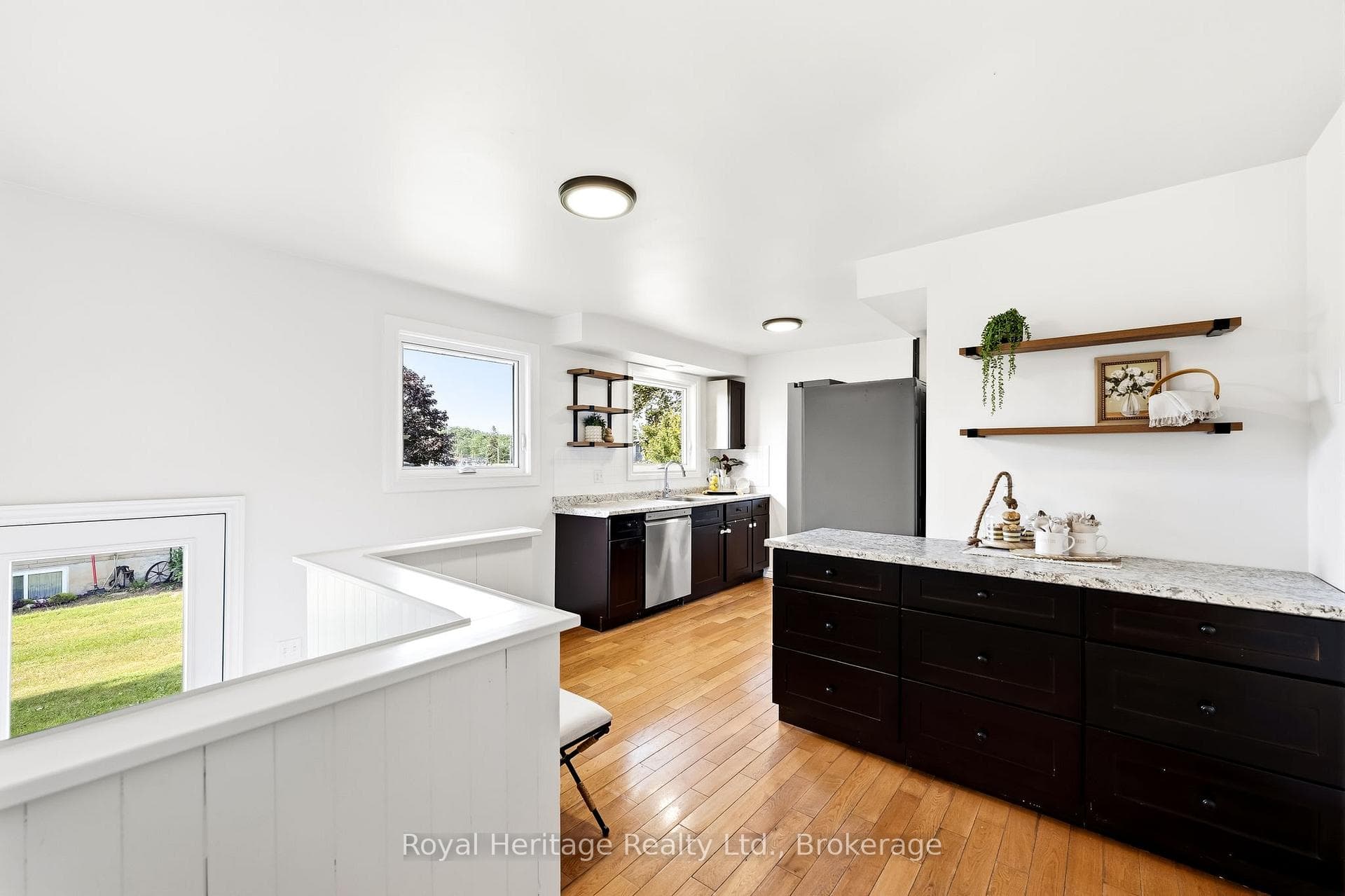 4 Thornlea Road photo 16
