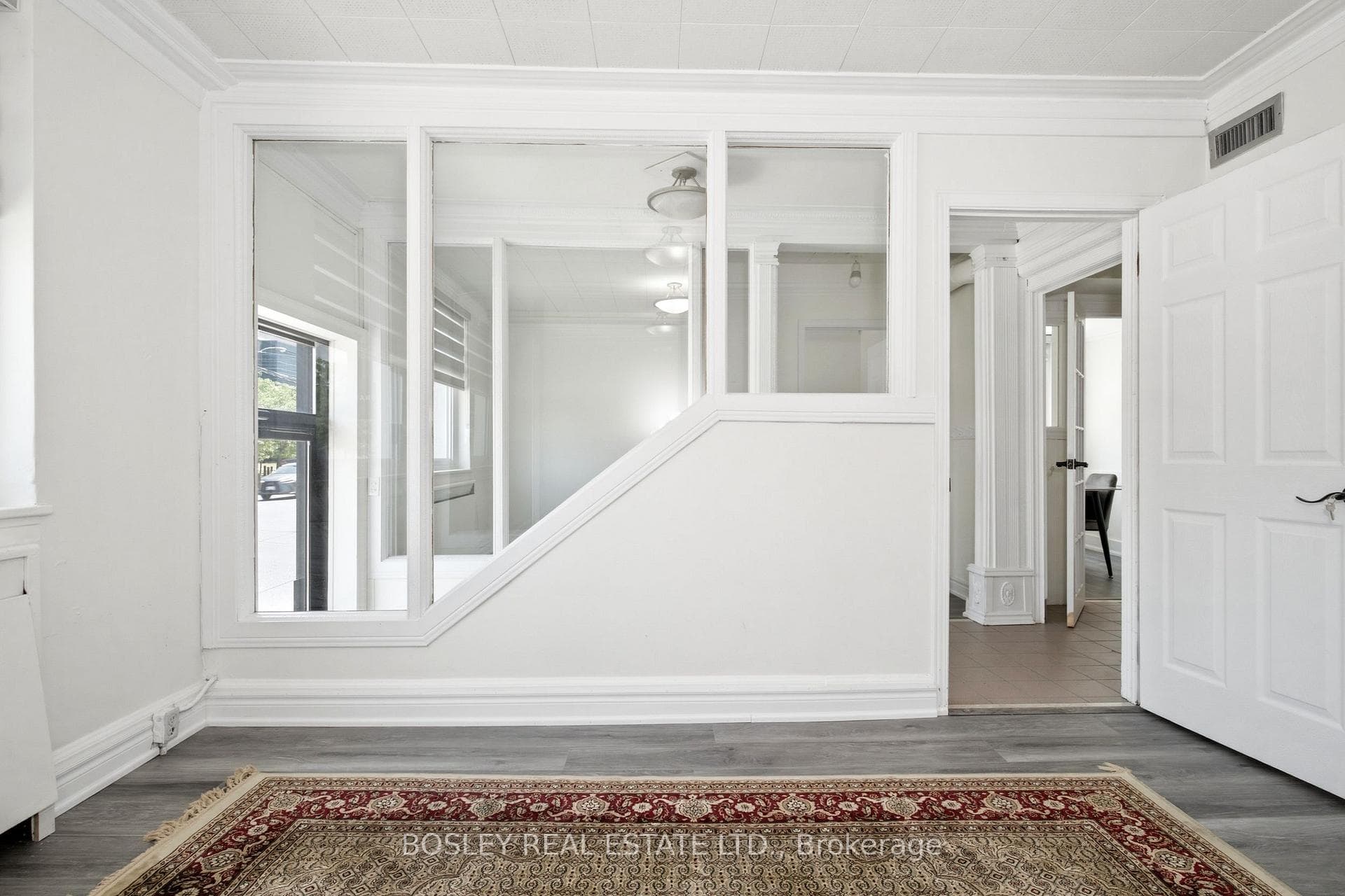 88 Laird Drive photo 4