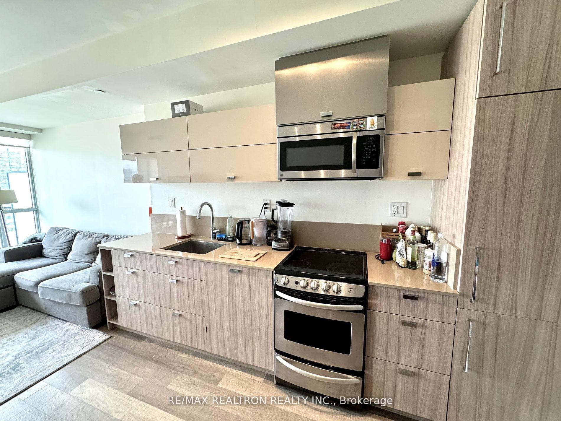 290 Adelaide Street Unit 1607 photo 13