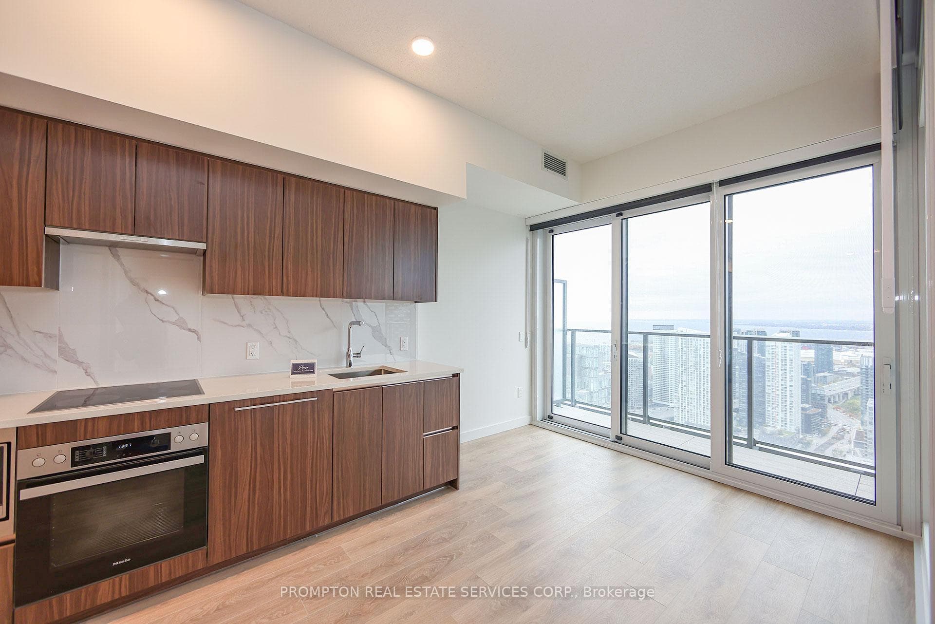 3 Concord Cityplace Way Unit 5115 photo 24
