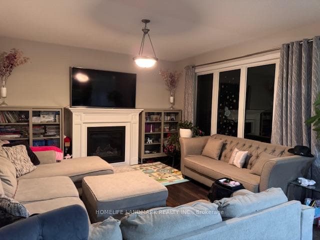 61 Barlow Place photo 16