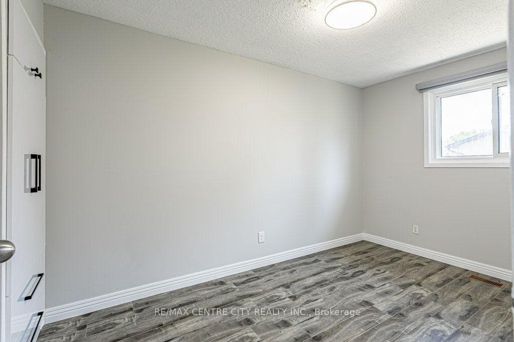 70 Fiddlers Green Road Unit 88 photo 14