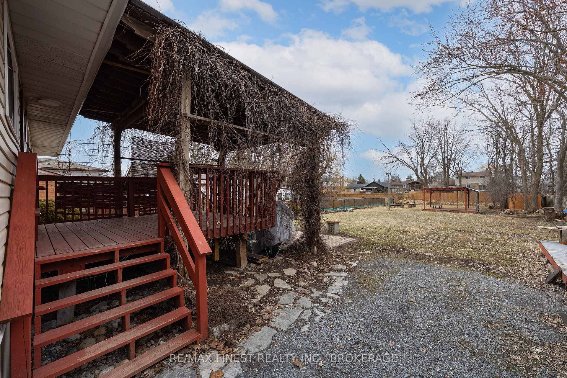 3007 Princess Street photo 32