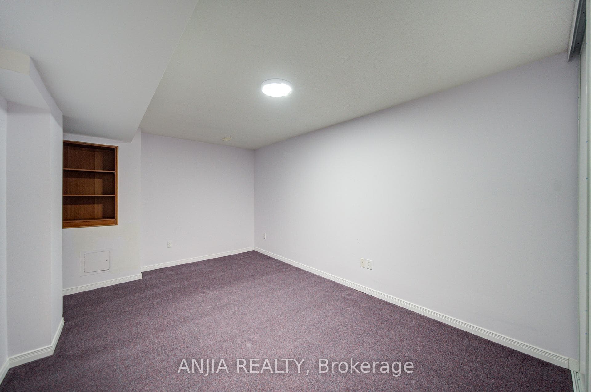281 Mingay Avenue photo 45