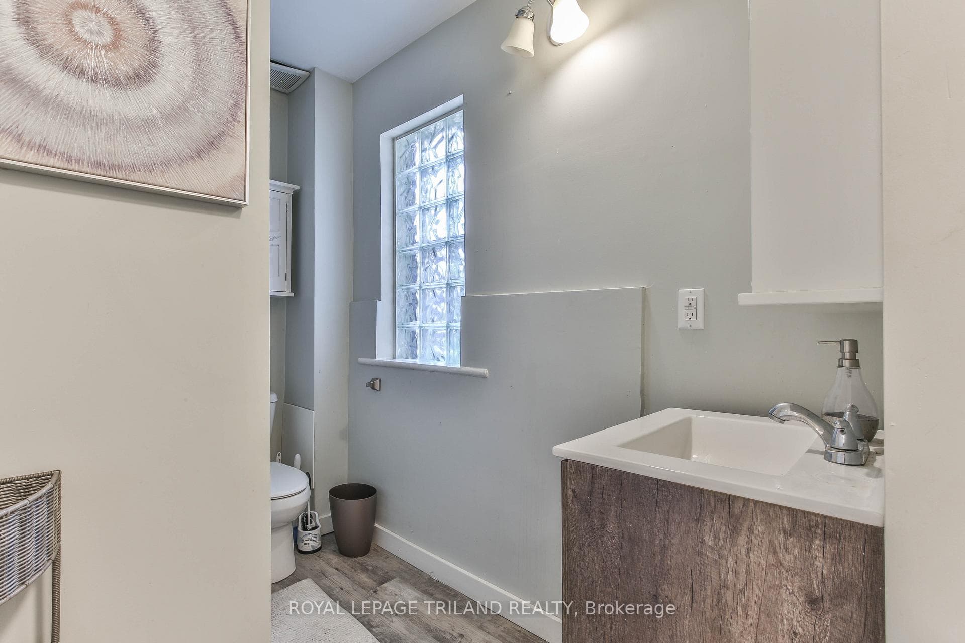 918 William Street Unit #Upper photo 19