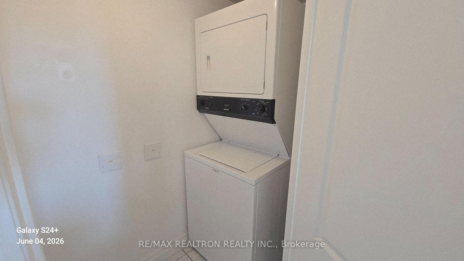 188 Doris Avenue Unit 501 photo 17