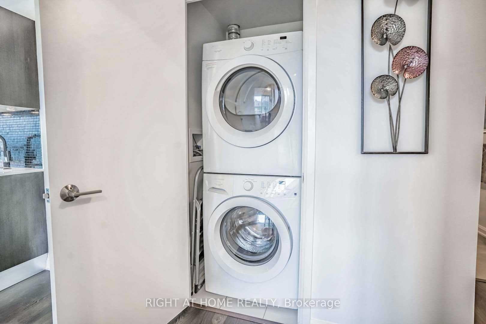 9 Bogert Avenue Unit 808 photo 20