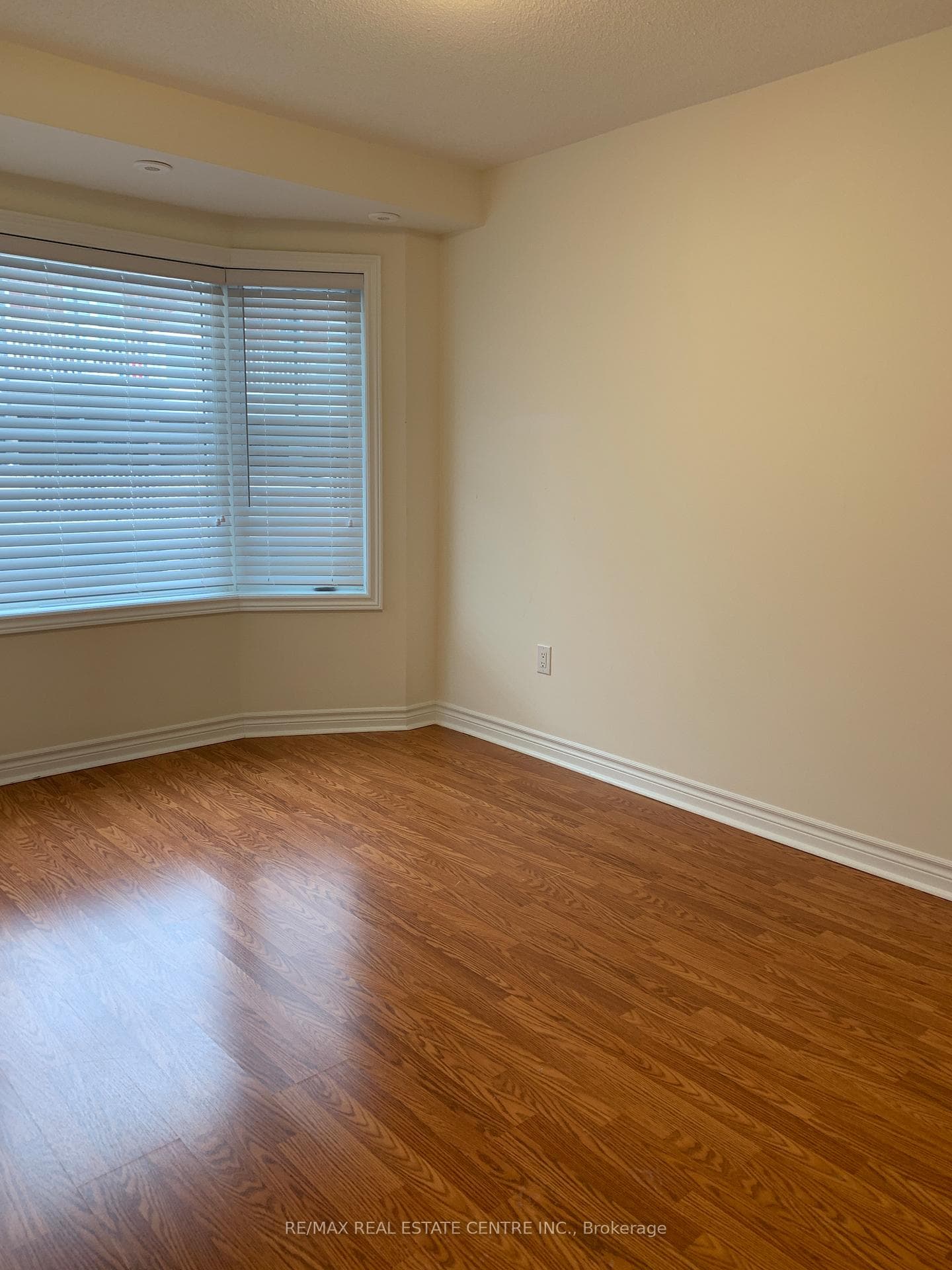600 Shoreline Drive Unit 1 photo 10