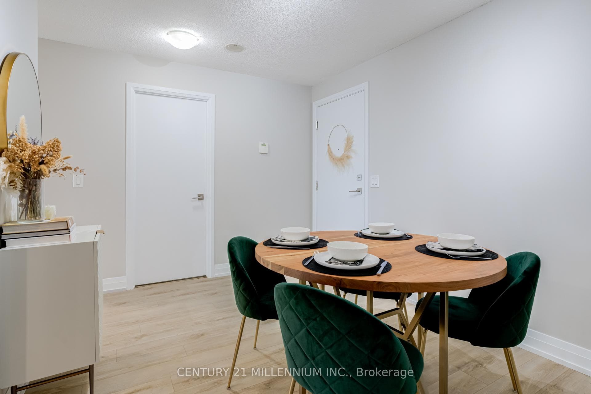 565 Wilson Avenue Unit 513 photo 14