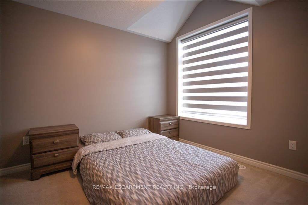560 Allport Gate photo 27