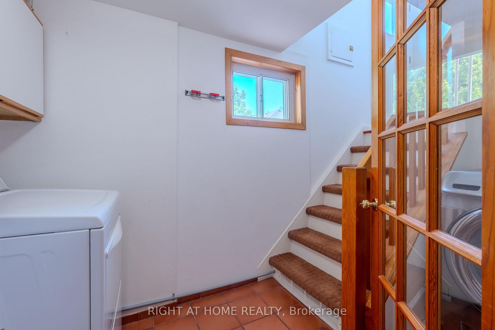 426 Seaton Drive photo 15