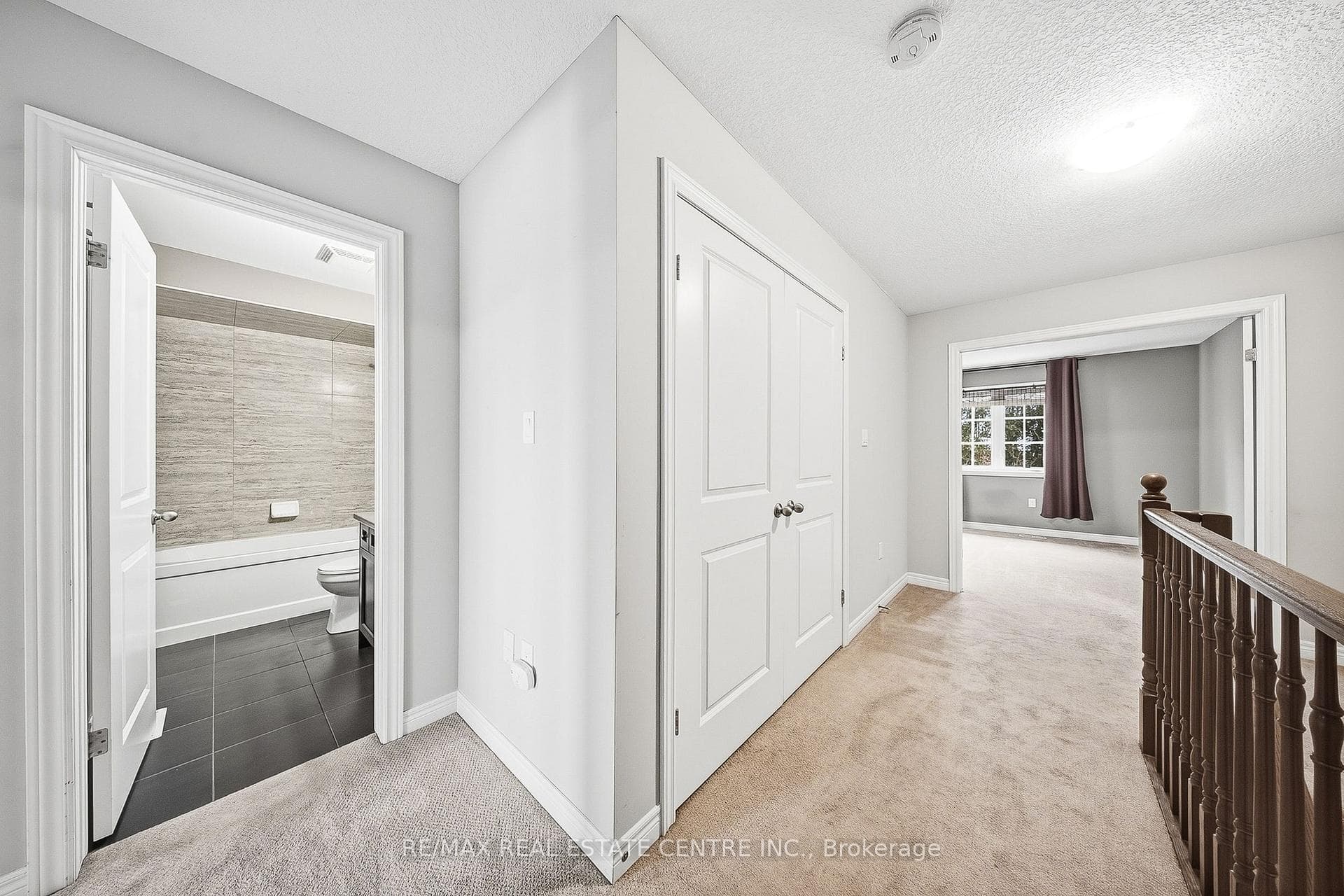 43 Kerman Avenue Unit 3 photo 35