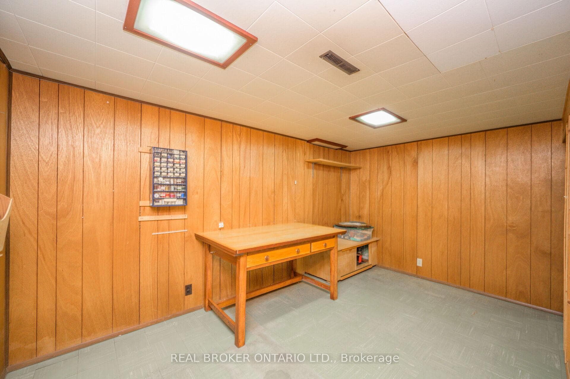 26 Carousel Avenue photo 17