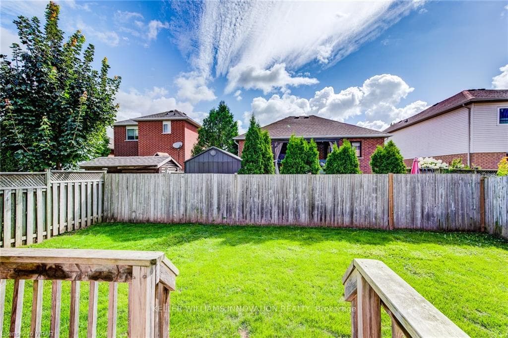 87 Enfield Drive photo 34