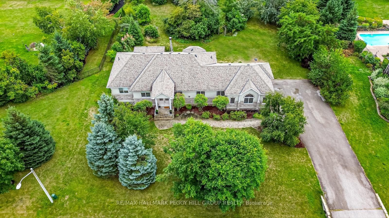 32 Basswood Circle photo 2