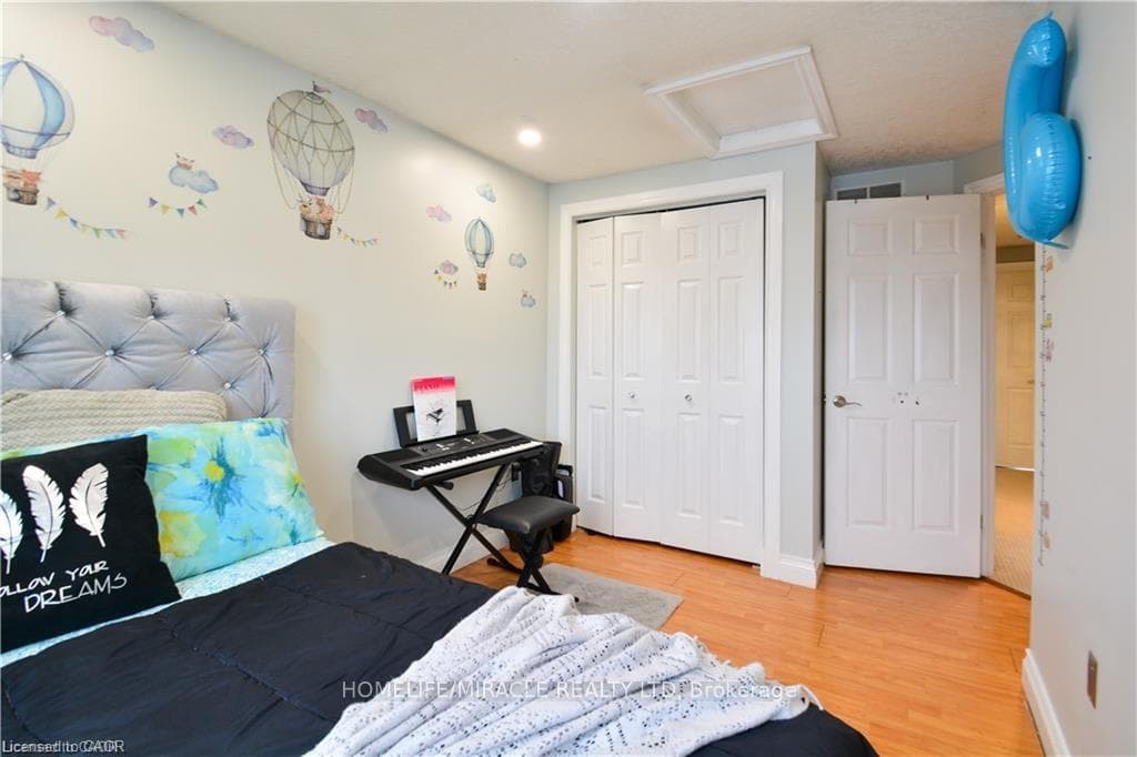 39 Endeavour Drive photo 27