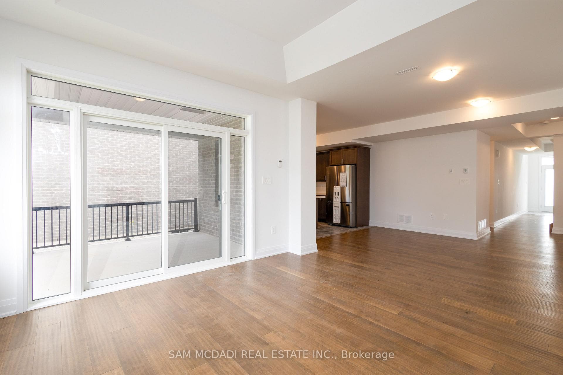 9 Paddington Grove Unit UPPER photo 11