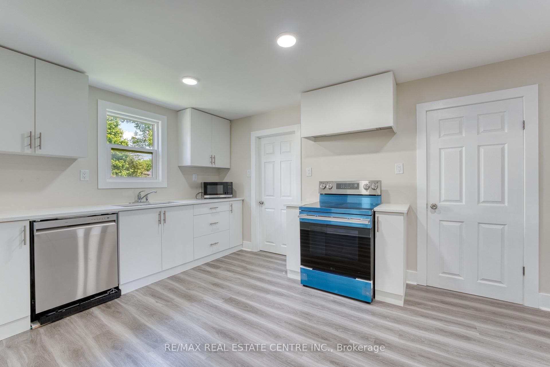 88 Lorne Avenue photo 13