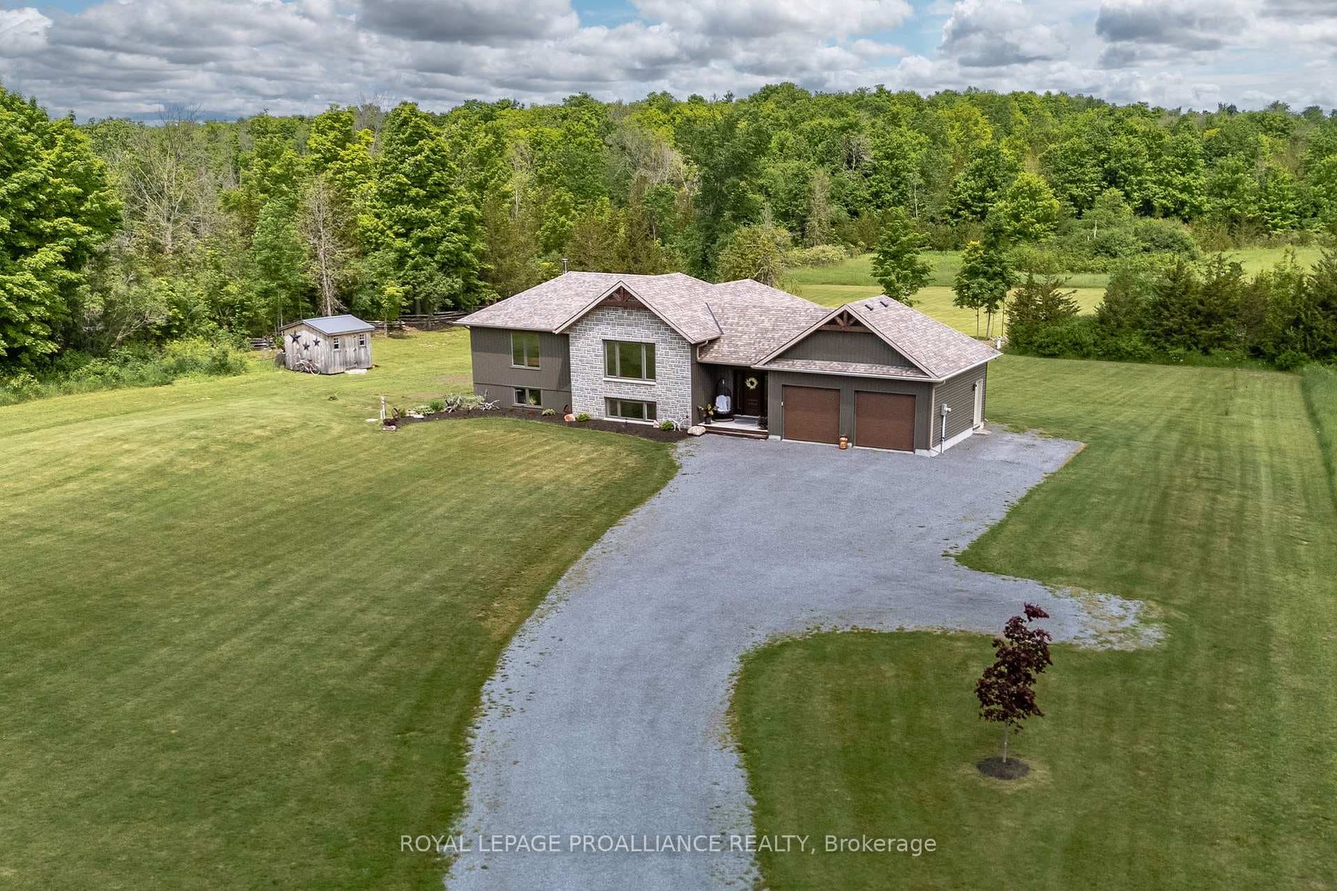 2303 HARMONY Road photo 3