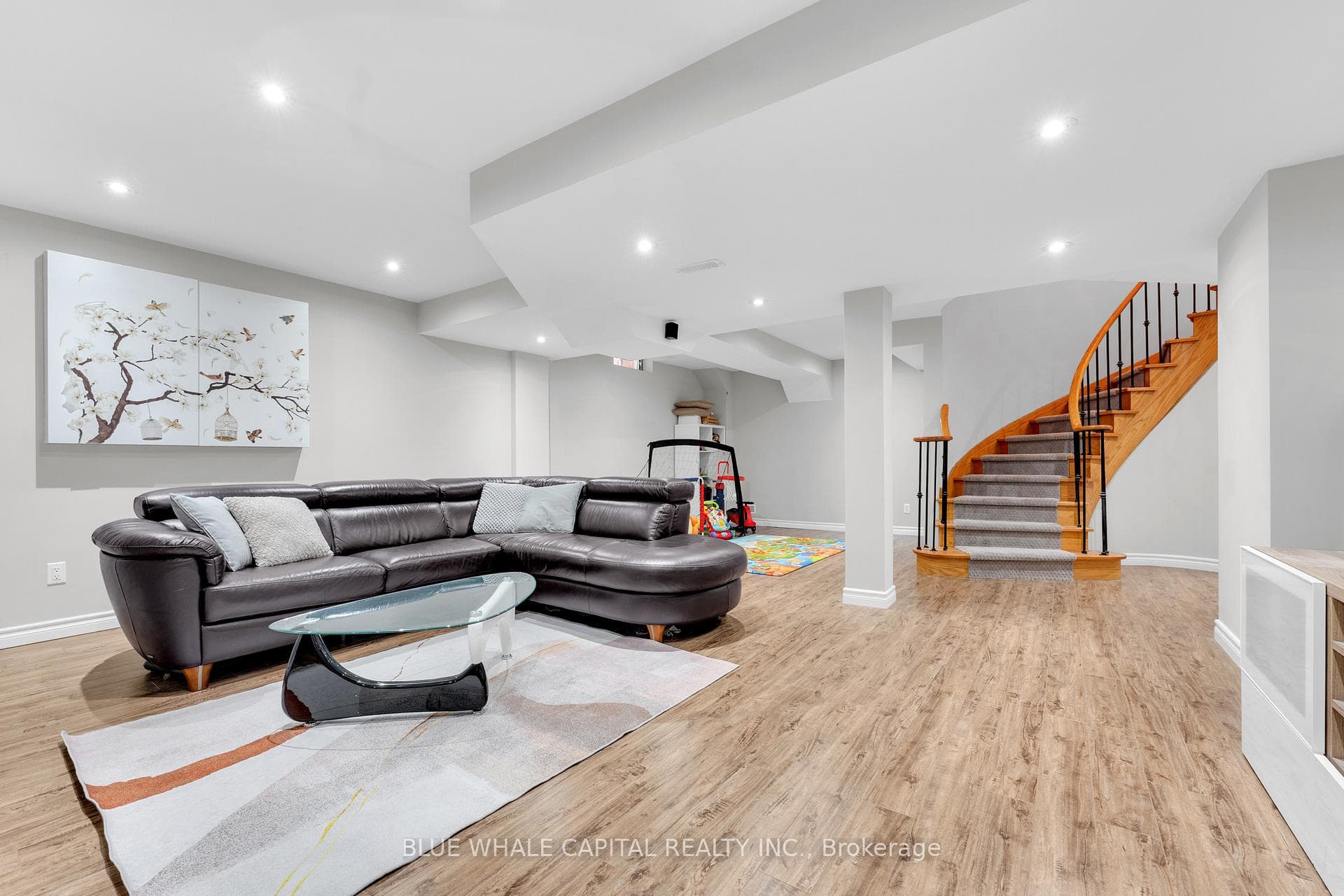 133 Orchard Hill Boulevard photo 35