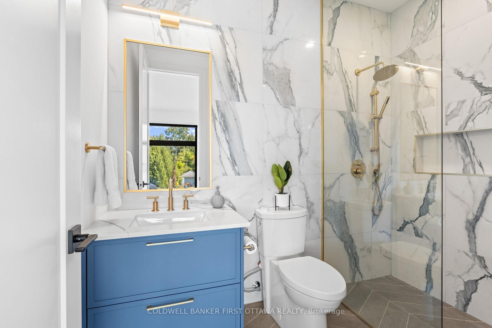 1124 Normandy Crescent photo 30