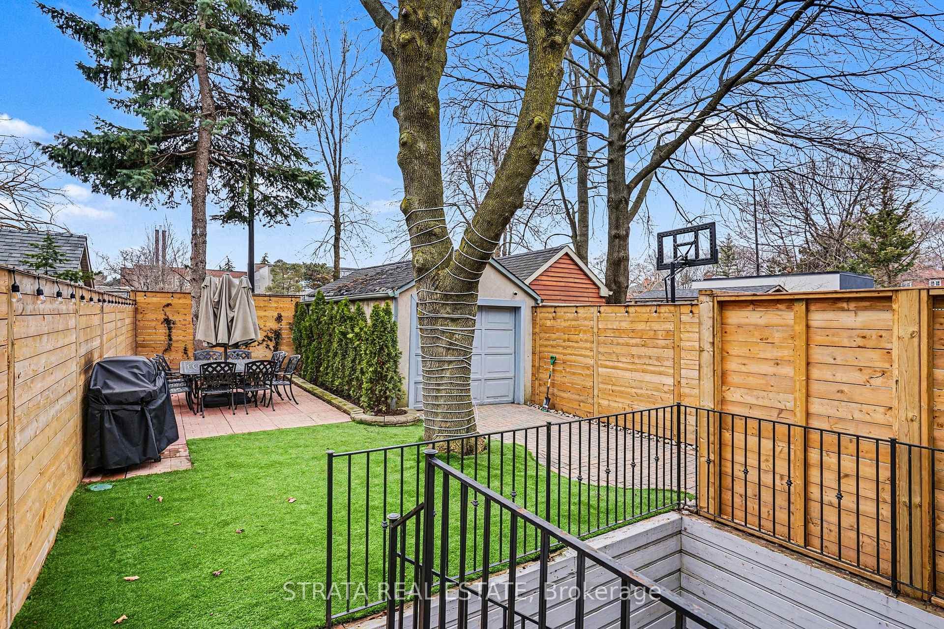 423 Manor Road photo 34