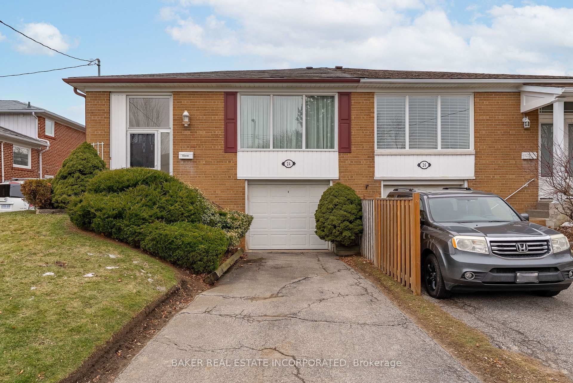 24 Pinebrook Avenue photo 3