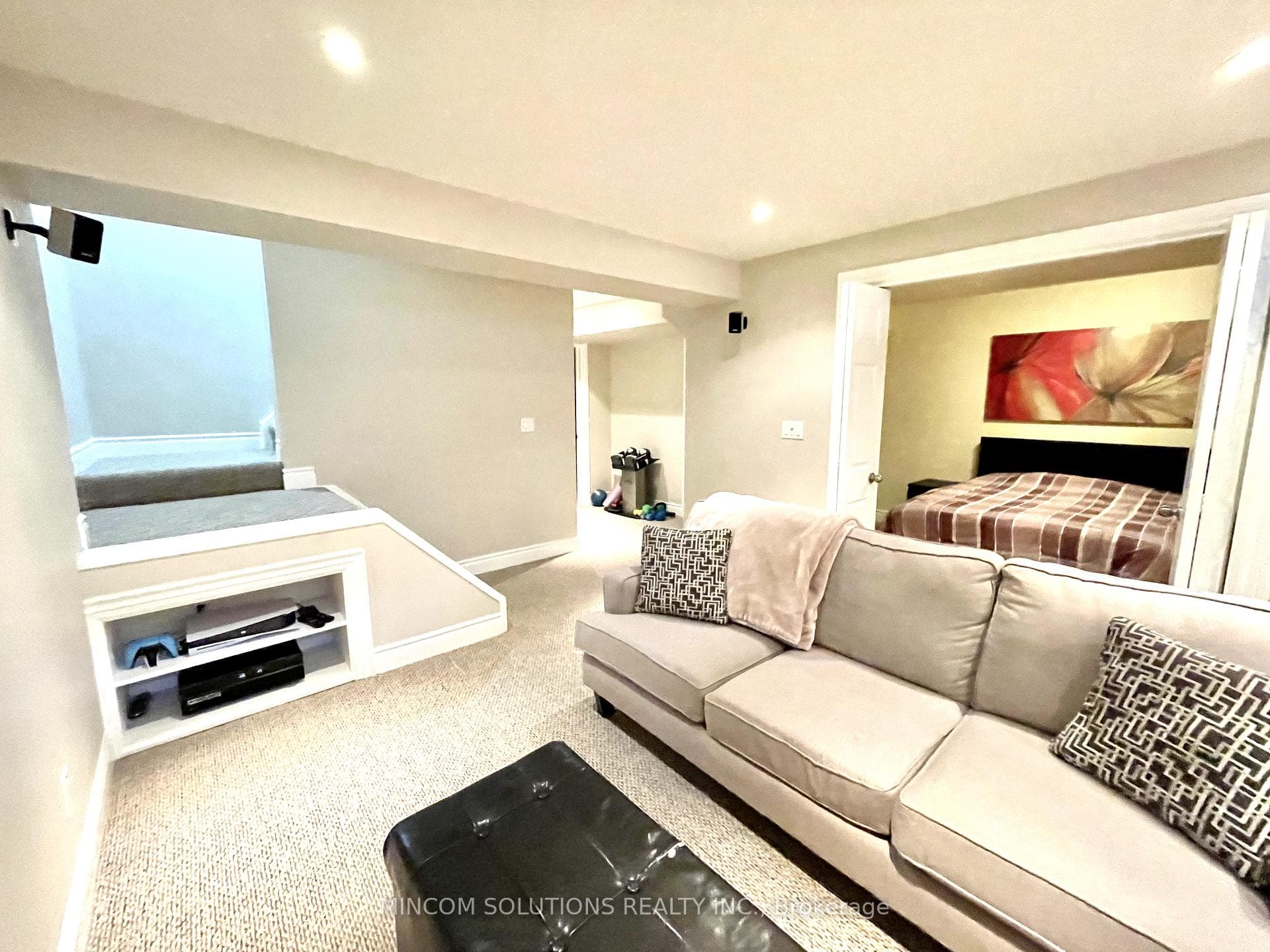94 Gollins Drive photo 21