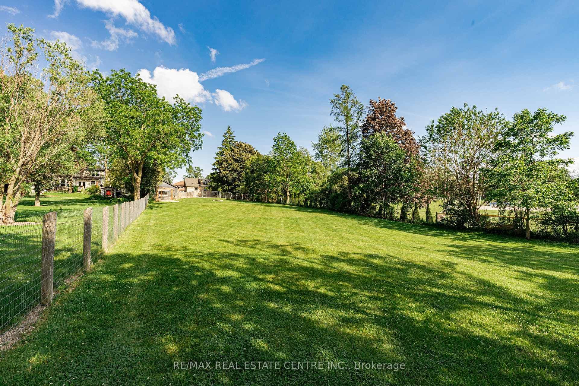 1235 Sheffield Road photo 40