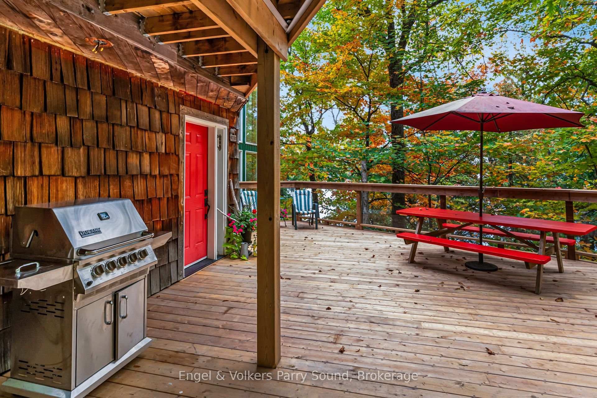 139 Manitou Drive photo 3