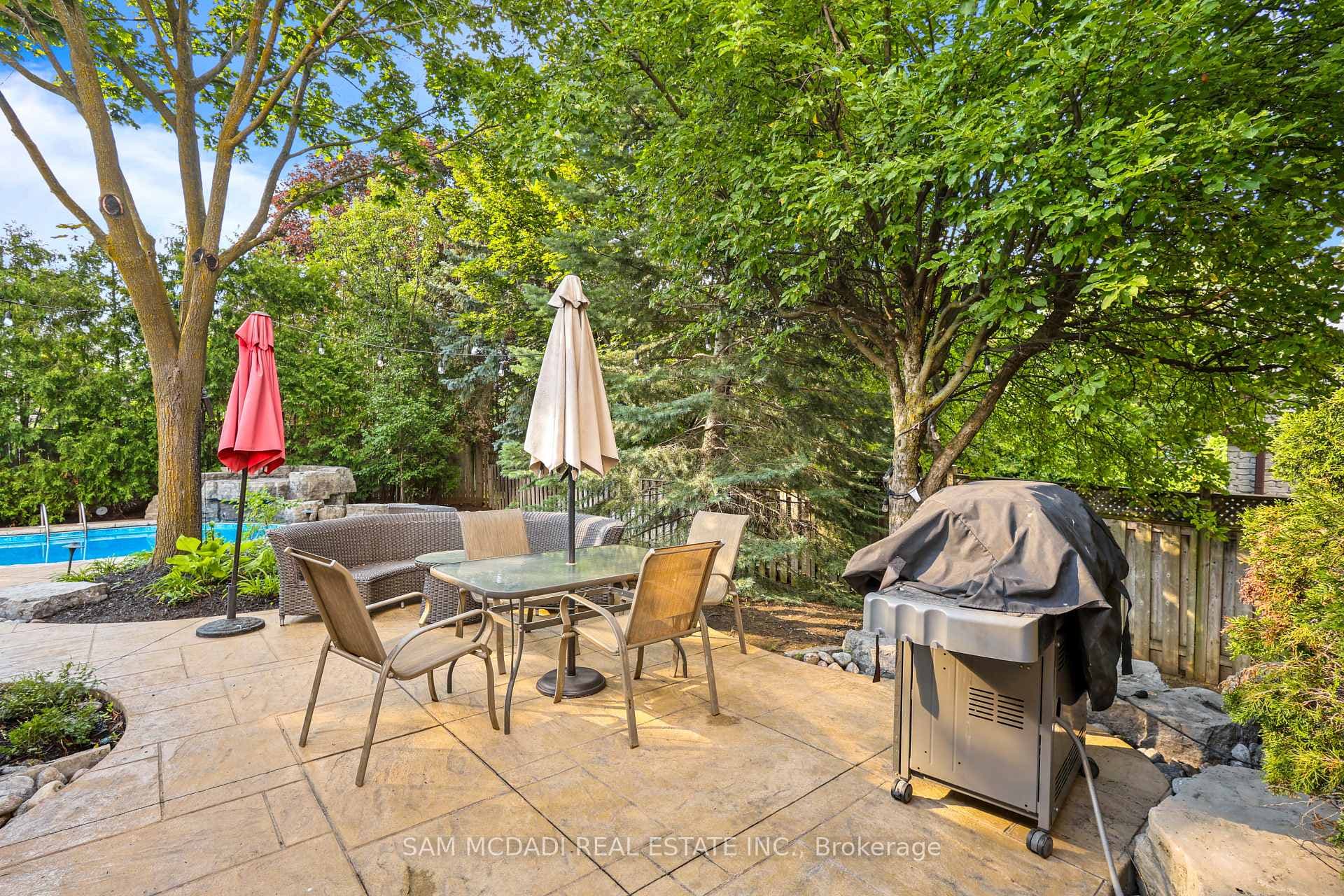 38 Kenninghall Boulevard photo 38
