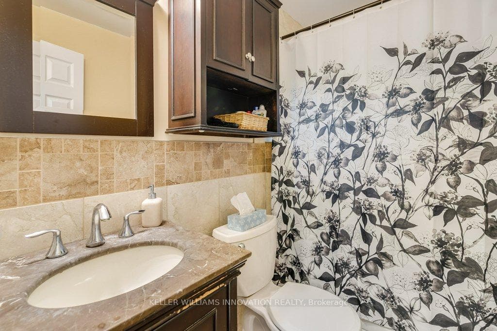 344 Elm Avenue photo 8