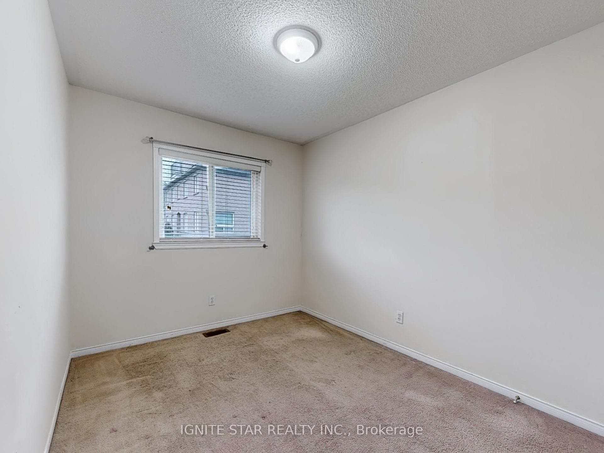 5260 Mcfarren Boulevard Unit 102 photo 18