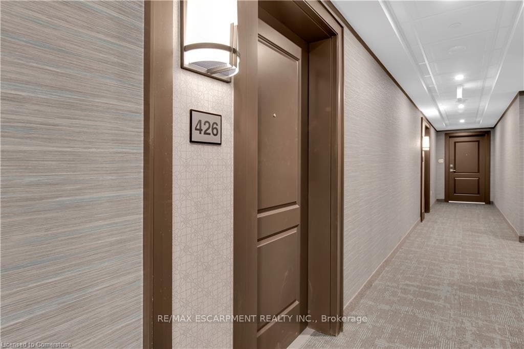 460 Dundas Street Unit 426 photo 8
