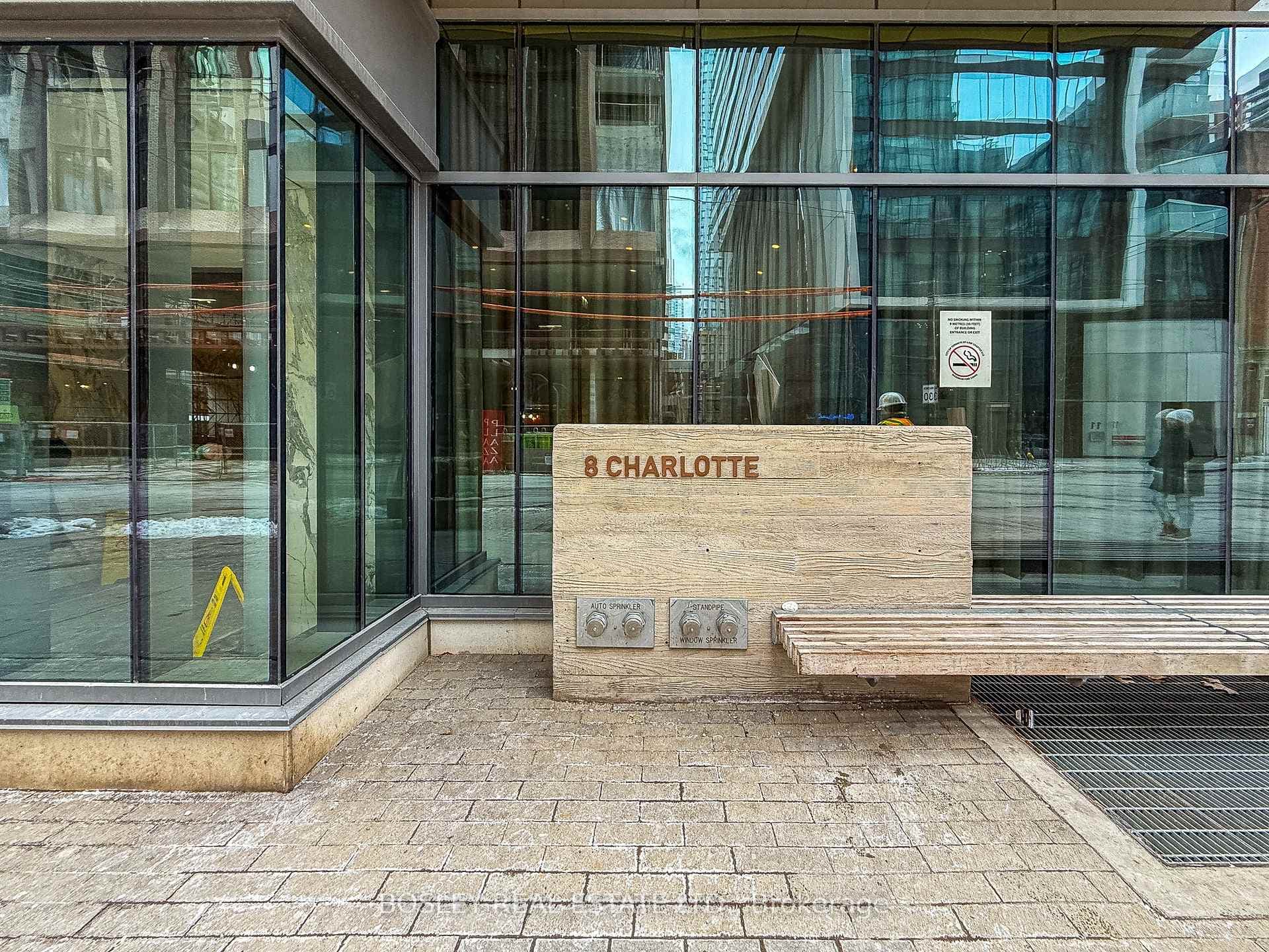 8 Charlotte Street Unit 1807 photo 2