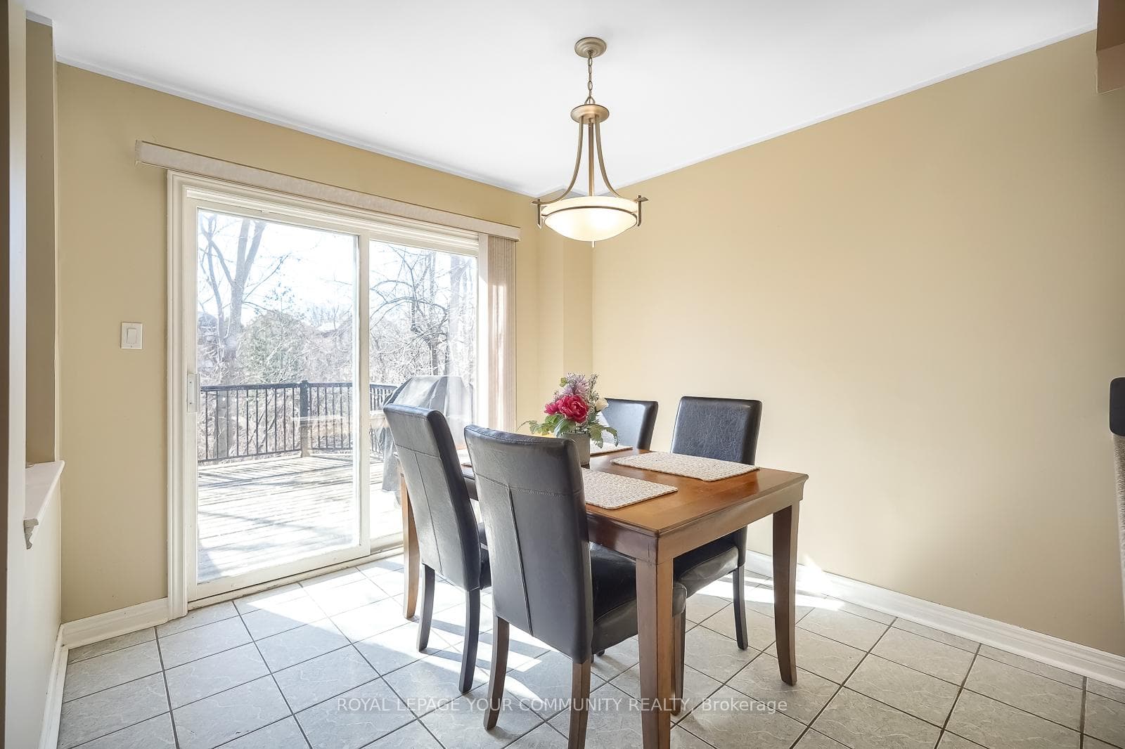 2134 Erin Gate Boulevard photo 11