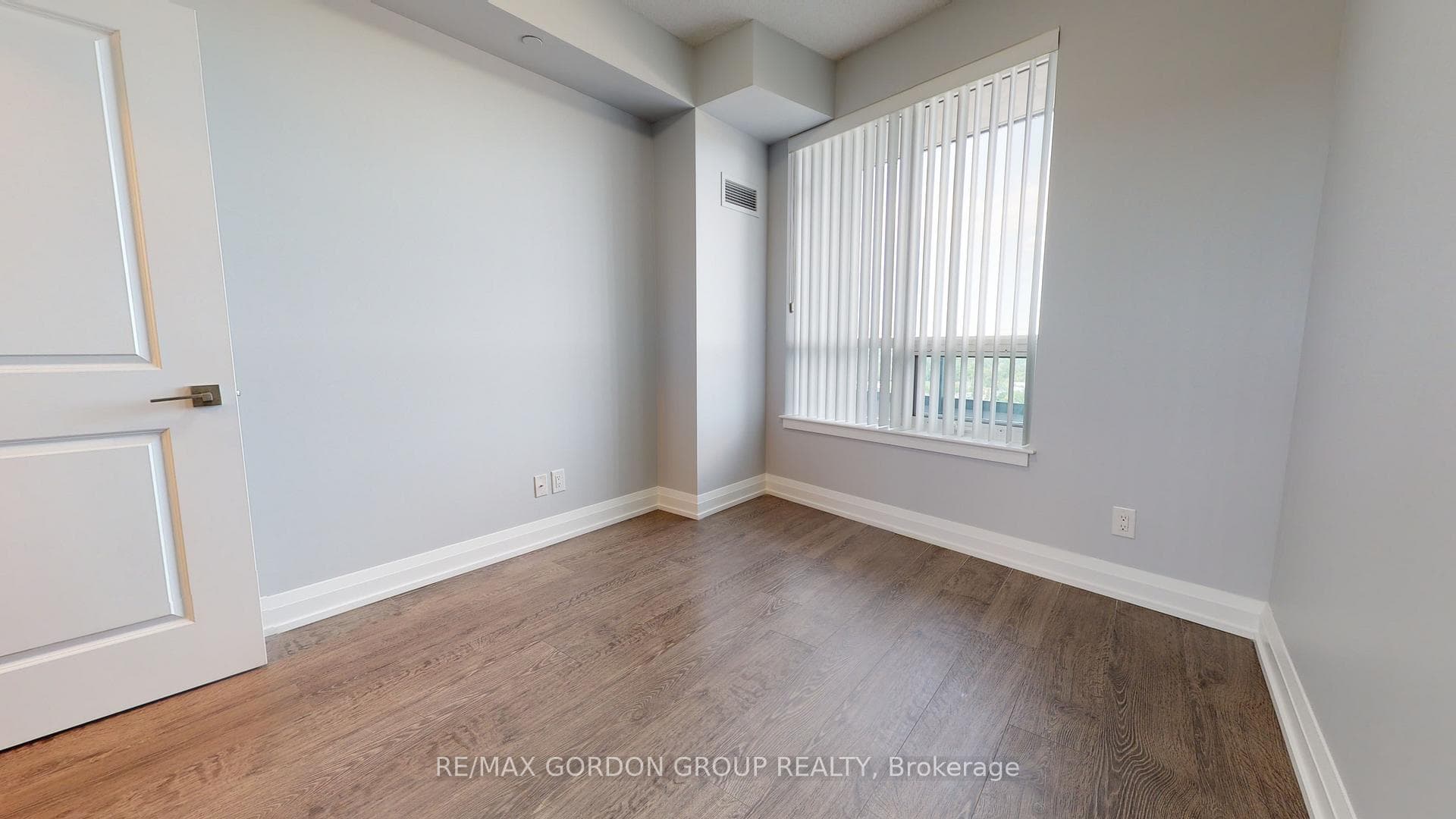 7171 Yonge Street Unit 1102 photo 15
