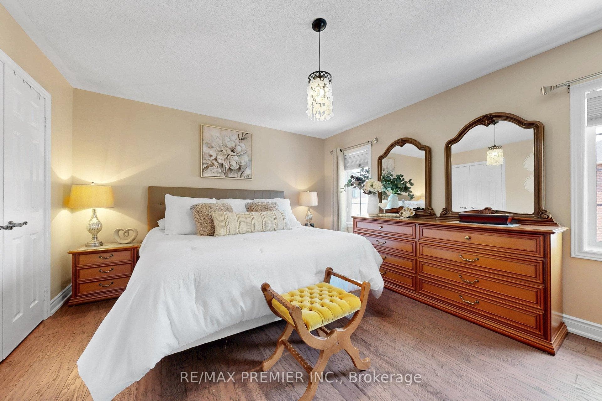 124 Kingsview Drive photo 23
