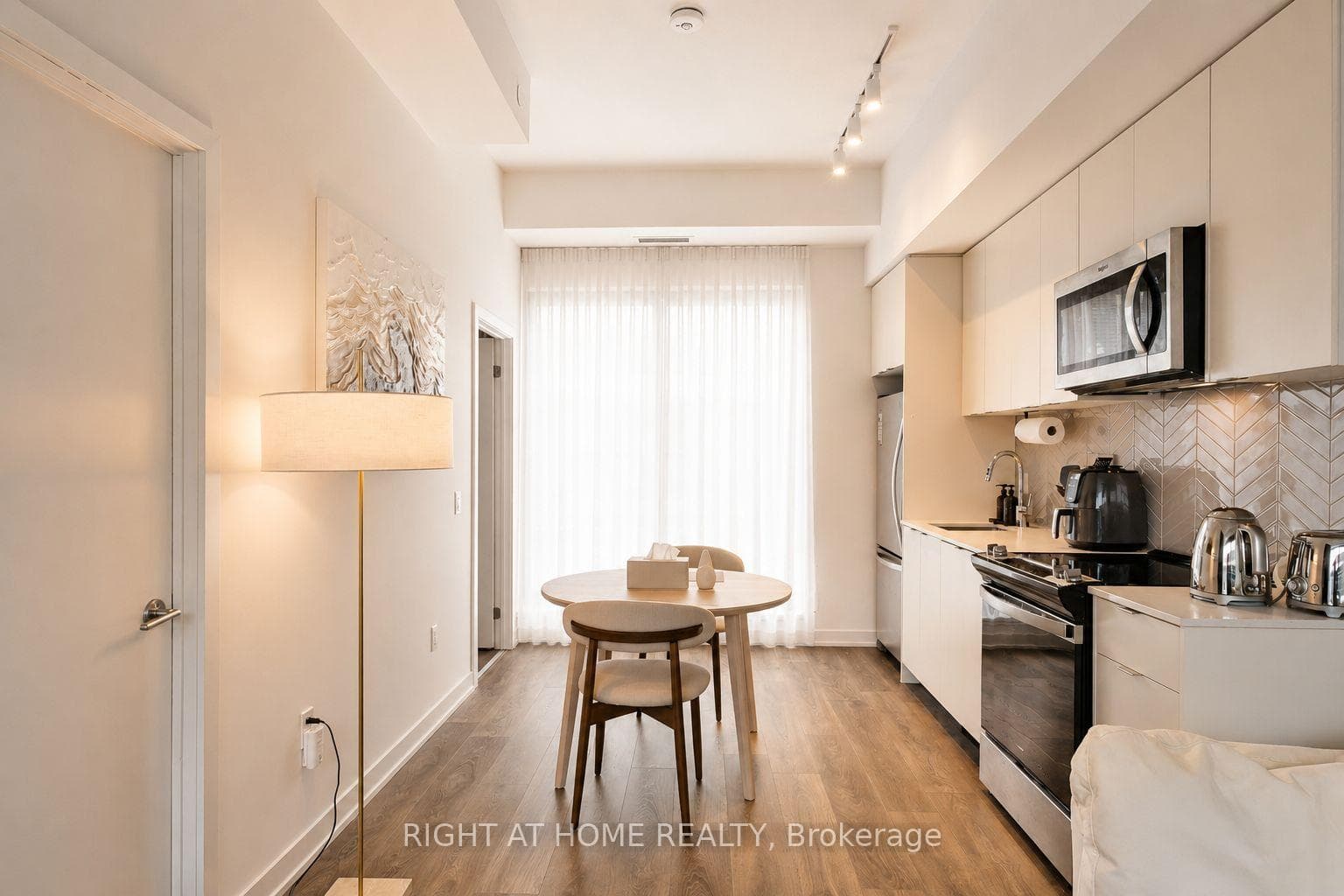 1612 Charles Street Unit 428 photo 34