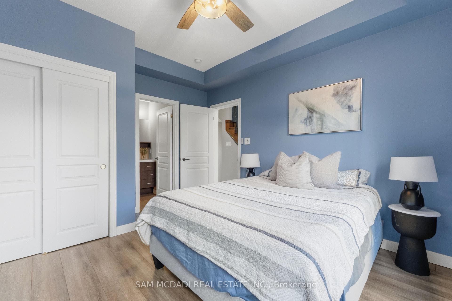 215 Dundas Street Unit 9 photo 33
