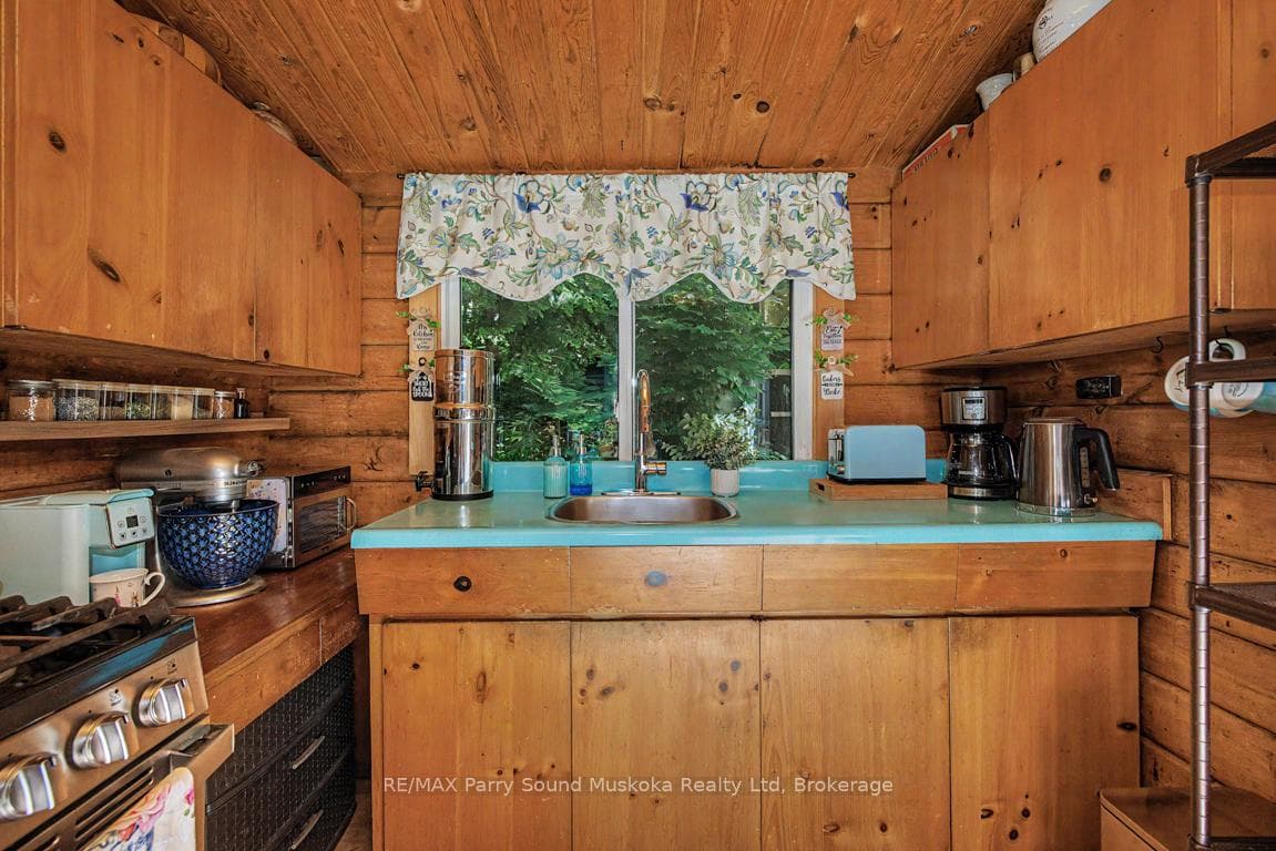 Vintage kitchen; Stainless Appliances