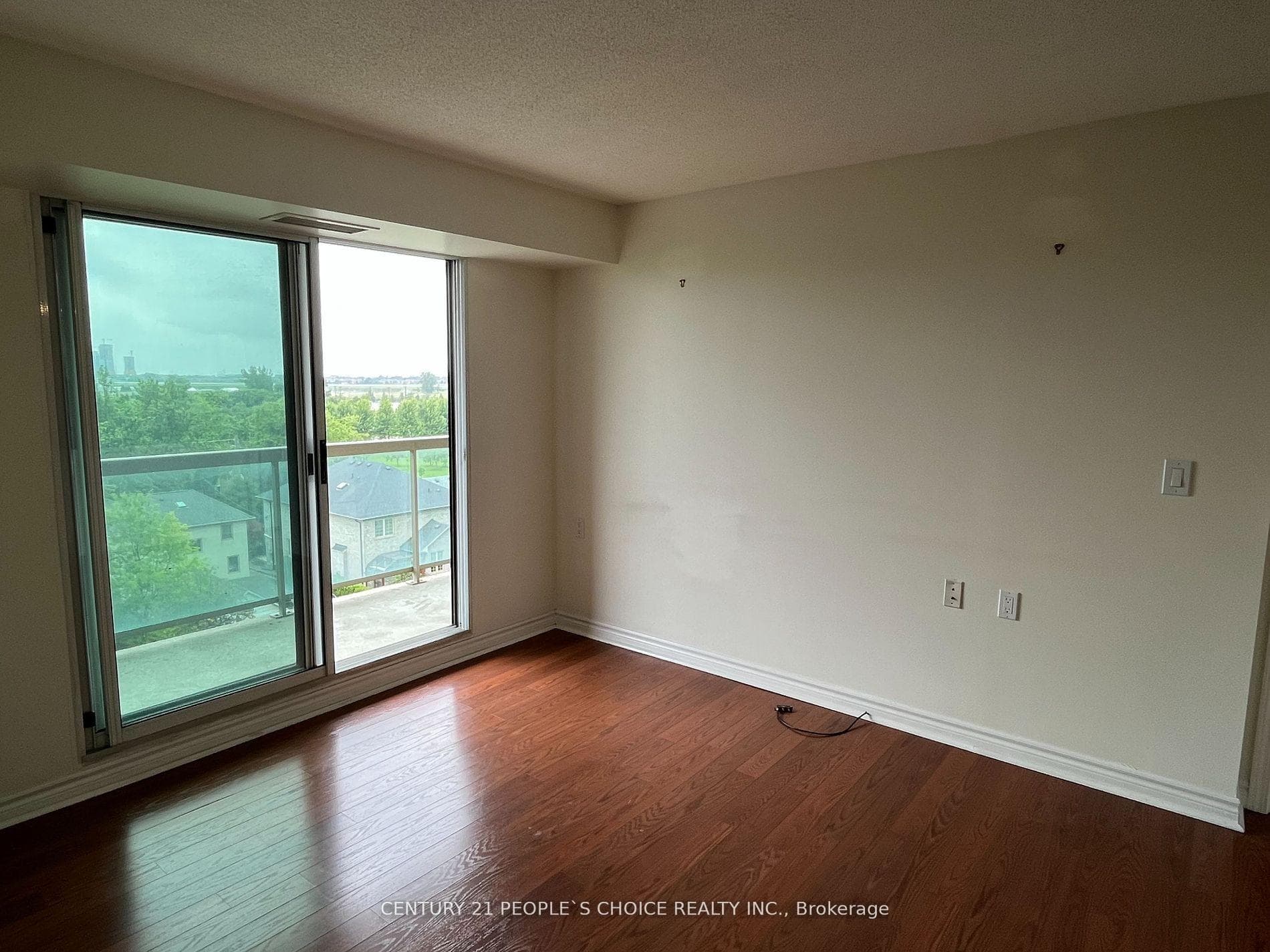 935 Sheppard Avenue Unit 603 photo 4