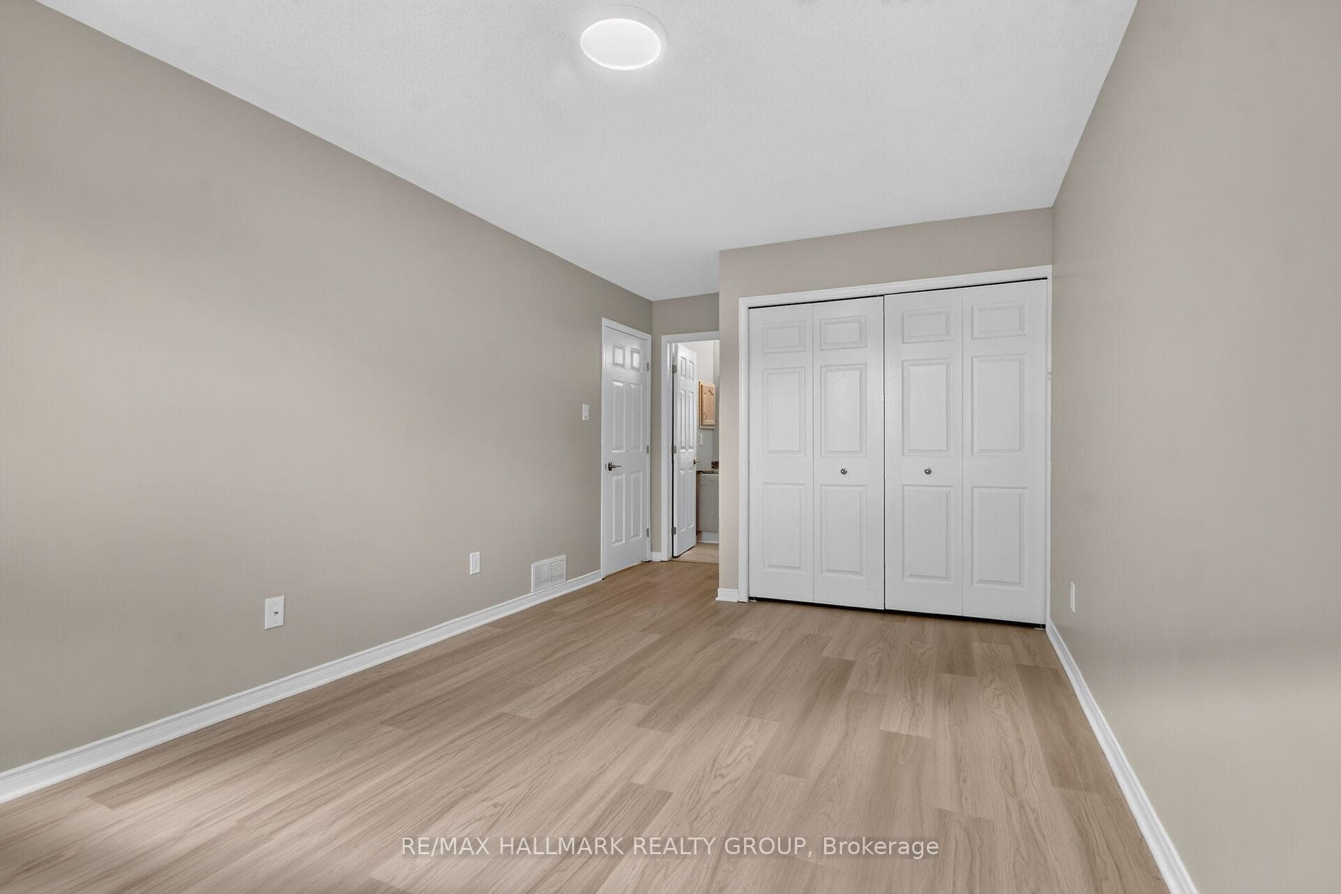 66 Woodgate Way photo 27