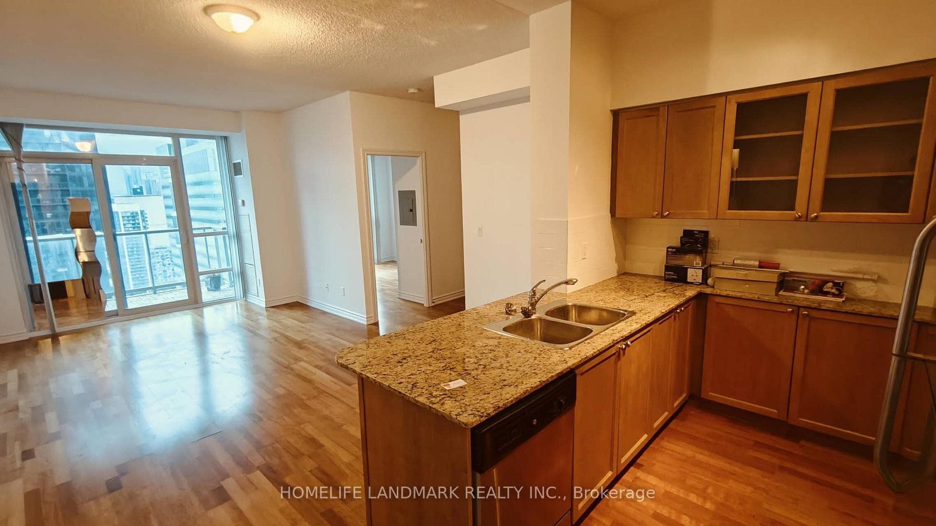 761 Bay Street Unit 3207 photo 6