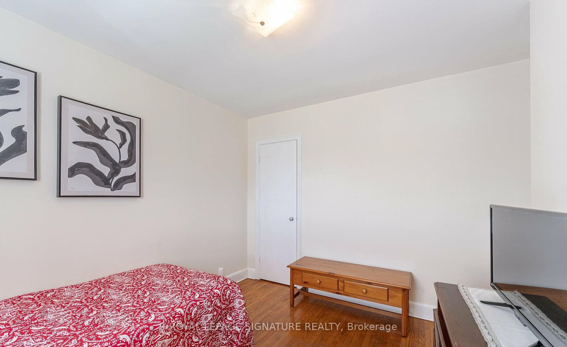 37 Feltham Avenue photo 21