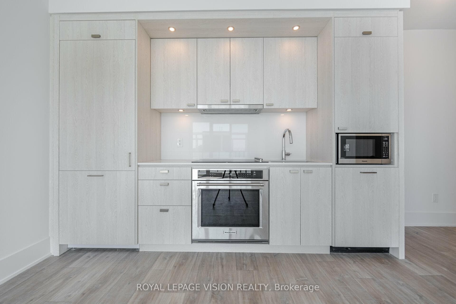 470 Front Street Unit 2215 photo 3
