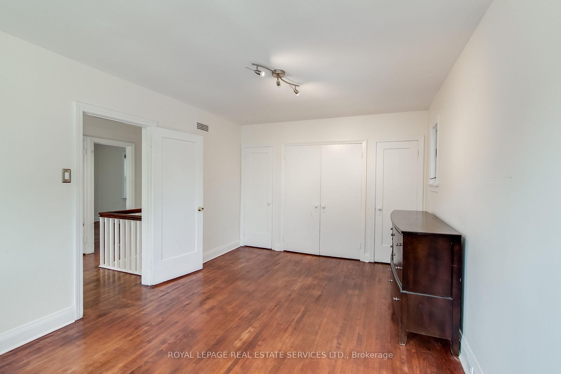 379 Vaughan Road photo 24