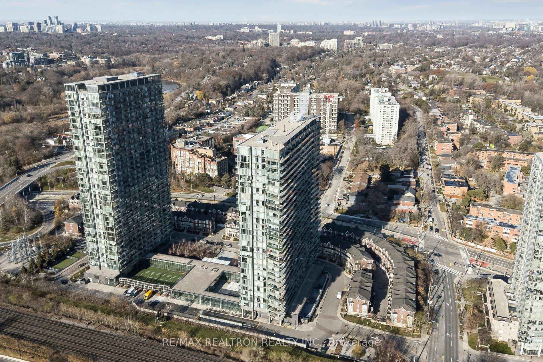 103 The Queensway N/A Unit 2805 photo 43